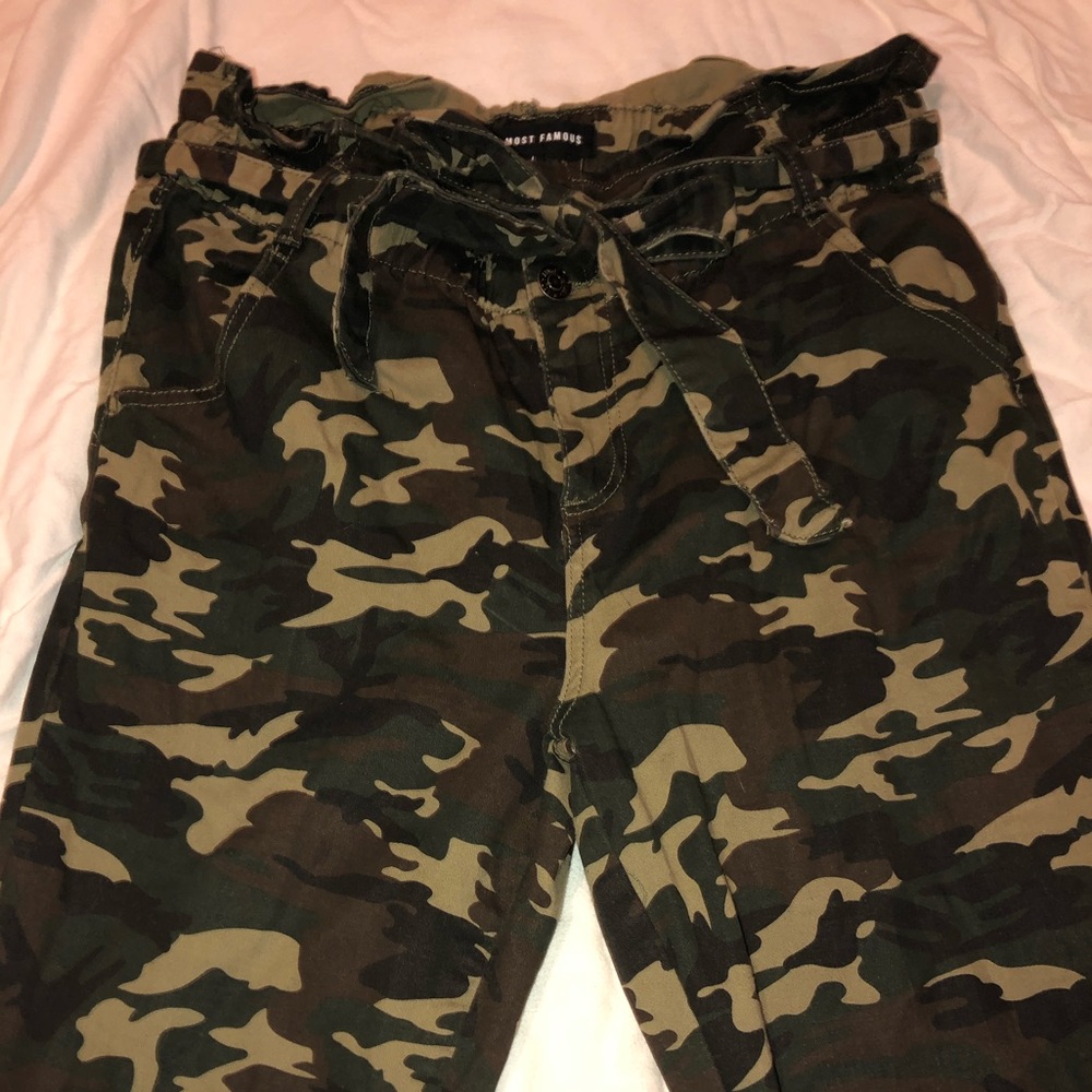 Camo belted paper bag pants🚨🚨🚨